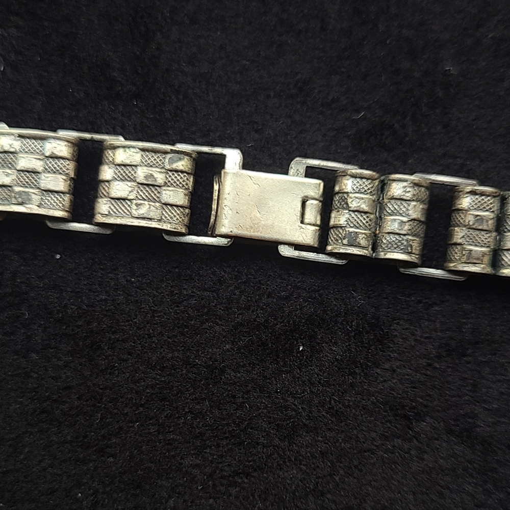 Antique Victorian Book chain Locket - Picture 5 of 9